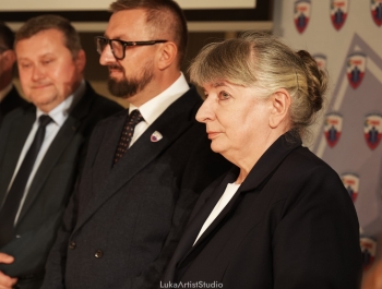 „Za nami niezwykły jubileusz – 75 lat działalności Pogotowia Ratunkowego w Żywcu. To historia wielu pokoleń ratowników, lekarzy, pielęgniarek i wszystkich, którzy każdego dnia byli gotowi nieść pomoc. Zdjęcia pozostaną piękną pamiątką, a my patrzymy z nadzieją w przyszłość – do kolejnych jubileuszy!” - zdjęcie89